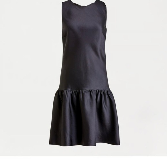 H&M Black Satin Peplum Shift Dress Sleeveless Crew Neck Size 6 - Picture 2 of 8